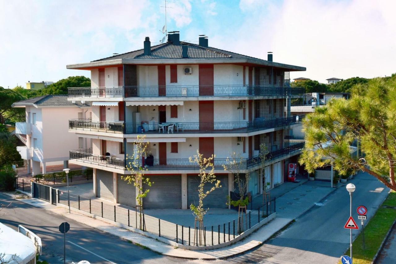 Todaro Bibione Eksteriør bilde