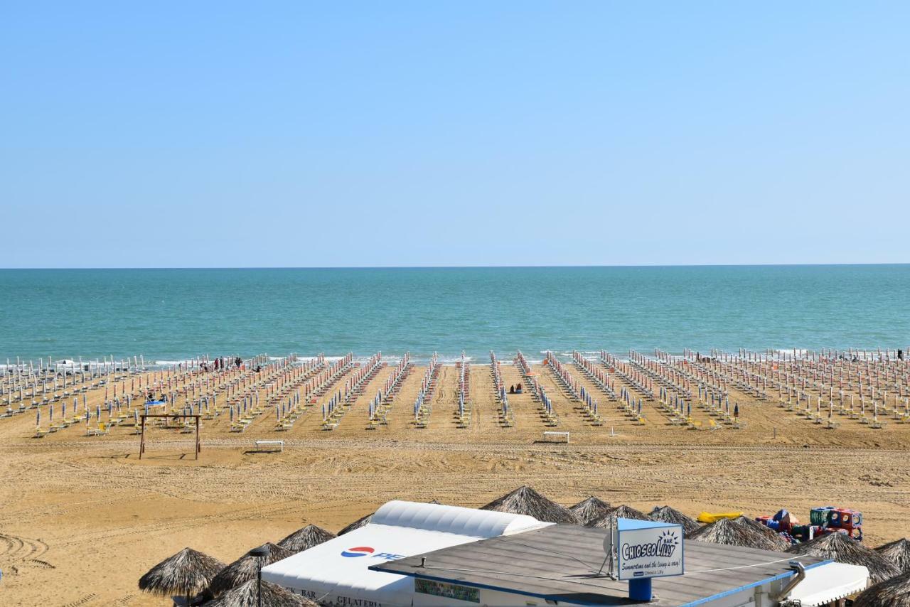 Todaro Bibione Eksteriør bilde